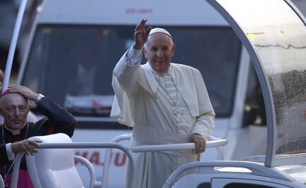 El mundo se destruye por la enemistad y la guerra: Papa