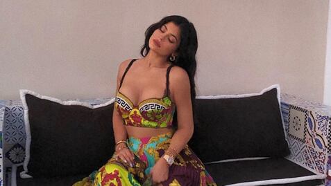 Critican a Kylie Jenner por foto en bikini