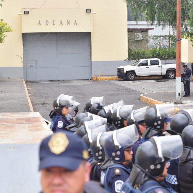 Por la riña de ayer en el Reclusorio Oriente, un hombre murió, dos resultaron heridos por arma blanca y otros dos tuvieron diferentes golpes. ARCHIVO EL UNIVERSAL