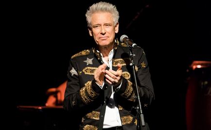 Bajista de U2 agradece a banda por ayudarlo con adicción