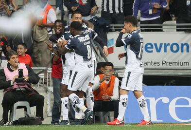Monterrey golea y le da un baile a León