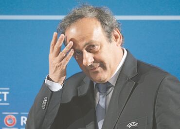 Platini a nada de regresar al futbol