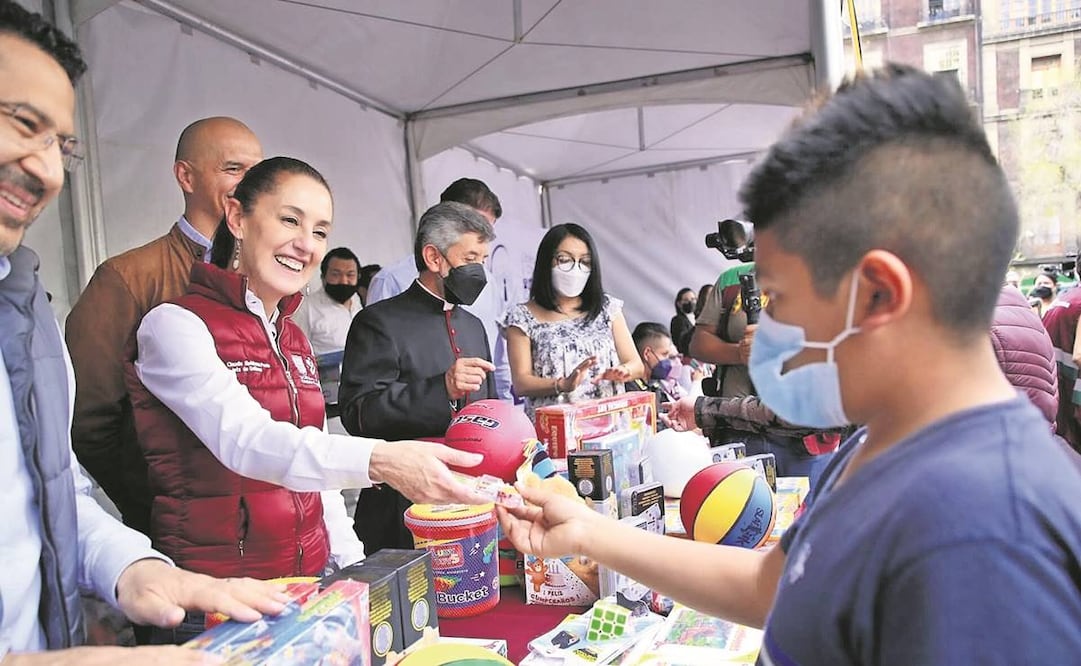La jefa de Gobierno en el arranque del programa Sí al Desarme Voluntario, Sí a la Paz en la Catedral Metropolitana. Foto: Especial.