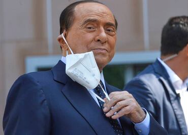 Berlusconi supera coronavirus y lo dan de alta en hospital