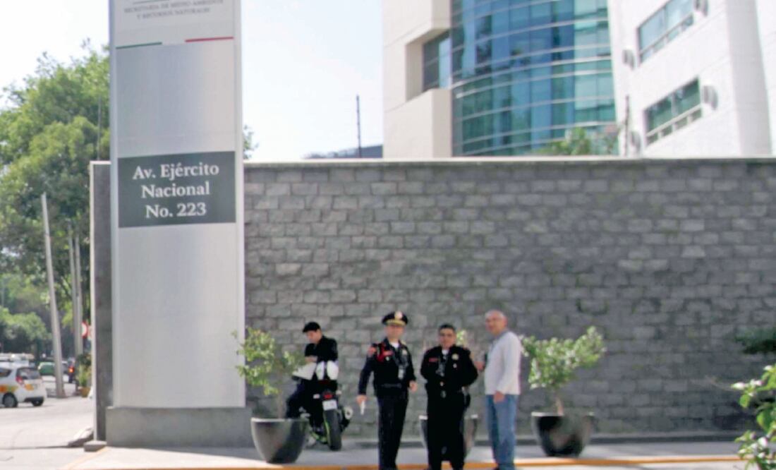 El actual inmueble de la Semarnat aglutina todas las oficinas de la dependencia. En la mudanza fueron trasladados mil 951 trabajadores. (ARCHIVO EL UNIVERSAL)