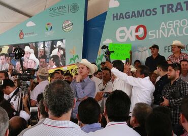 Agricultores realizan bloqueo en Expo Agro en Sinaloa