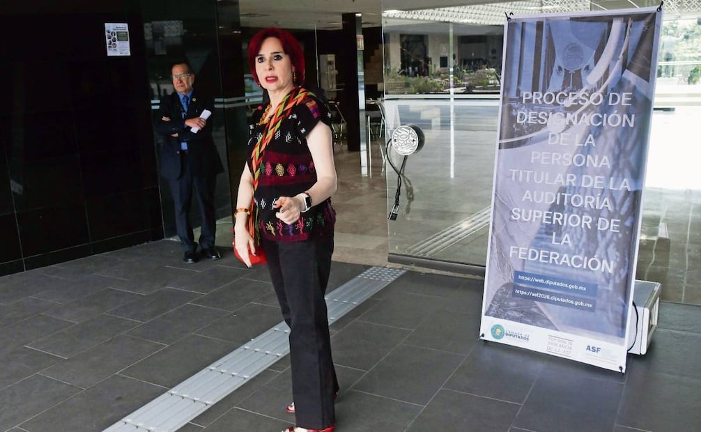 Muna Dora Buchahin propone una depuración del personal de la ASF y
ofrece capacitación intensiva. Foto: Mario Jasso / CUARTOSCURO