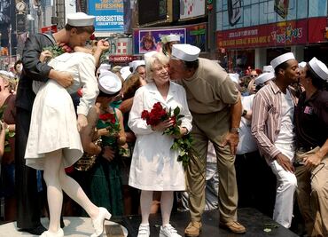Lo que debes saber sobre el Día Internacional del Beso Robado