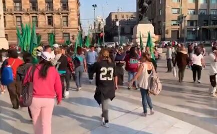 Después de golpear a activistas LGBT, campesinos se retiran de Bellas Artes 