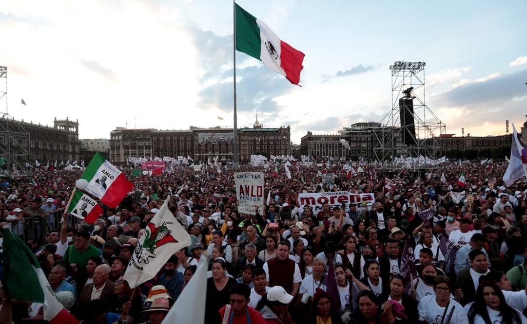 Aspectos de la celebración por la Expropiación Petrolera en el Zócalo capitalino. Foto: Juan Boites El UNIVERSAL