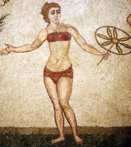 La evolución del traje de baño femenino