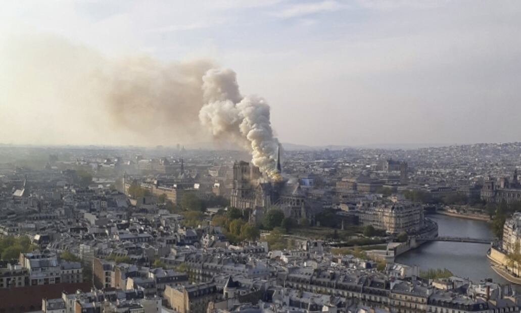 Así se vivieron los minutos antes del incendio de Notre Dame