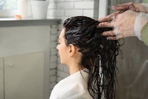Cómo teñir el cabello oscuro sin decolorarlo