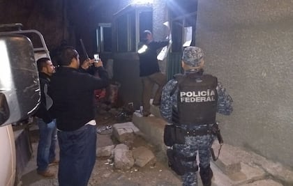 Aseguran inmuebles relacionados a robo de combustible en Michoacán