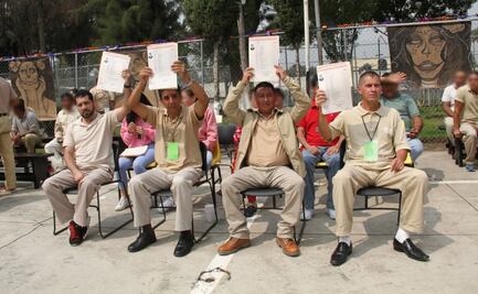 UACM da certificado de licenciatura en Derecho a 4 reos del Reclusorio Oriente