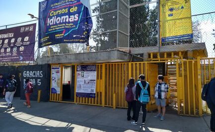 Encapuchados liberan Prepa 5, tras casi 2 horas de mantenerla cerrada