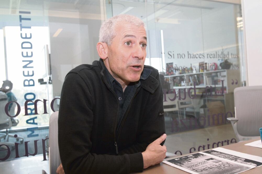 Al hablar de su método de trabajo, el escritor asegura que sus historias no son completamente planificadas de principio a fin (FOTO: ARCHIVO EL UNIVERSAL)