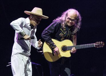 Café Tacvba celebra 35 años con fiesta nostálgica en el Estadio GNP