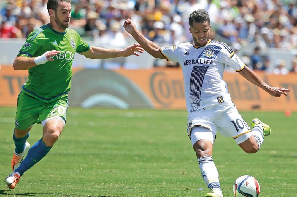 Giovani dos Santos ya suma dos goles con el Galaxy de Los Angeles, en apenas un par de cotejos (JAE C. HONG. AP)