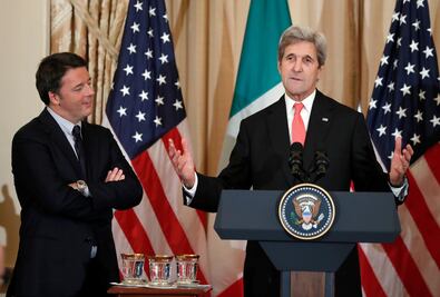 EU niega que Kerry pidiera bloquear acceso a internet a Julian Assange