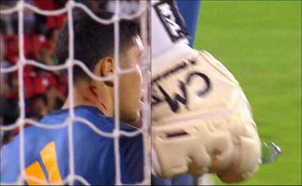 VIDEO: Violencia en Argentina; portero de Boca Juniors sufre corte en el cuello por un vidrio lanzado por hinchas de Newell's