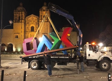 Retiran polémico letrero que distinguía a la ciudad de Oaxaca