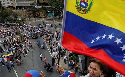 Uruguay y México anuncian reunión de países neutrales por Venezuela