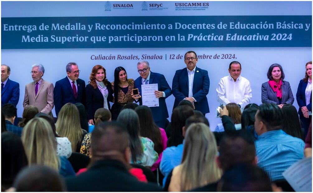 El apoyo económico será para los maestros que acreditaron la convocatoria de Práctica Educativa 2024 en Sinaloa (12/12/2024). Foto: Especial