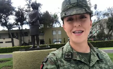 Alexa Bueno, la soldado youtuber que te muestra "el lado más cool de los militares"
