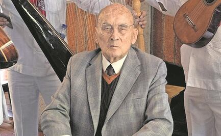 Homenajean a Echeverría por sus 100 años