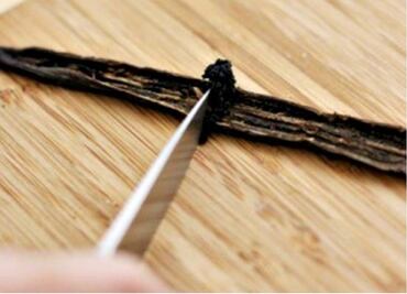 99% of the vanilla consumed worldwide is artificial