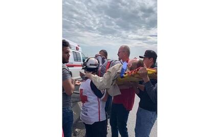 Se accidenta líder de la Banda Estrellas de Sinaloa, Germán Lizárraga en bloqueo de Hidalgo