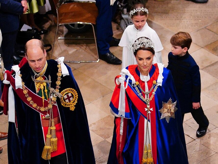 La familia de los príncipes de Gales en la coronación del rey Carlos III, el sábado pasado. Foto: AP