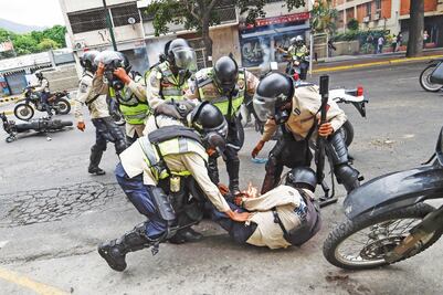 Gobierno de Maduro dice estar negociando con Leopoldo López