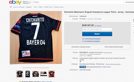 'Chicharito' dona playera de su primer gol con el Bayer