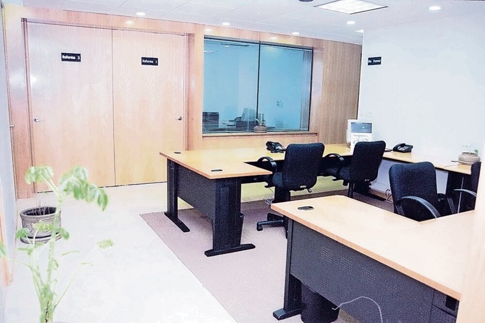 El inventario de oficinas presenta una tasa de vacancia superior a los niveles previos a la pandemia, aseguran expertos inmobiliarios. Foto: Archivo | El Universal