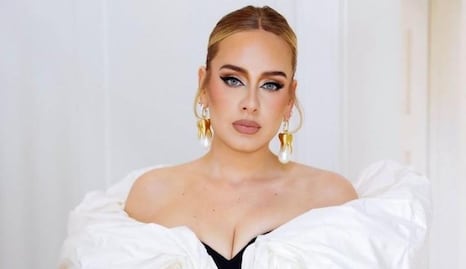 Detalles de los outfits de lujo con los que Adele posó para Vogue