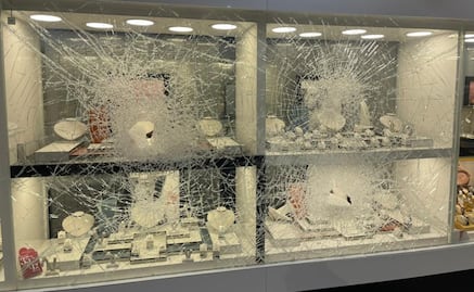 Hombres asaltan joyería en plaza comercial de Sinaloa; calculan perdidas de más de 1 mdp