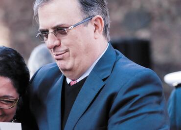 Busca López Obrador una radio pública a la española