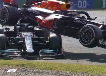 Halo salva la vida a Hamilton tras accidente con Max Verstappen en el GP de Italia