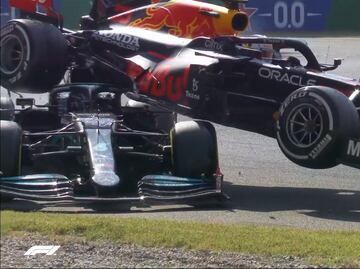 Halo salva la vida a Hamilton tras accidente con Max Verstappen en el GP de Italia