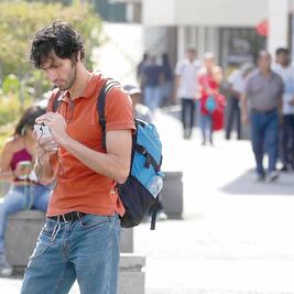 Crea UNAM lentes de contacto contra uveítis