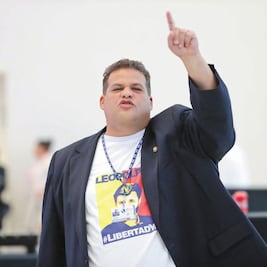 Opositor a Maduro deja embajada mexicana