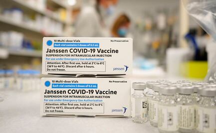EMA encuentra “posible vínculo” de vacuna de Johnson con coágulos, pero avala su uso