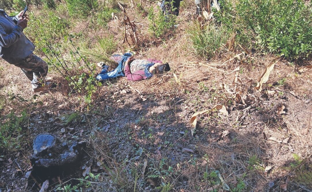 El cuerpo sin vida de César, de 14 años, fue encontrado en un camino rural en El Tomatal, periferia de Iguala. Foto Especial