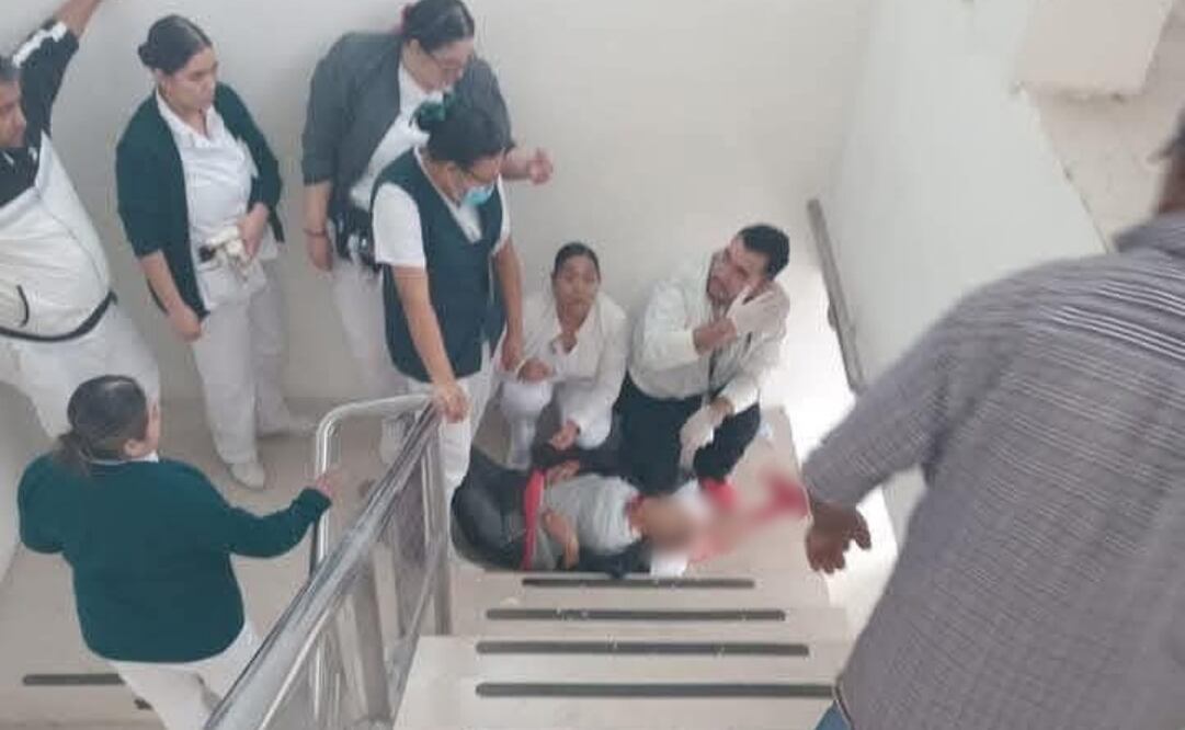 Por falta de elevadores del IMSS Reynosa, adulta mayor se lesiona (16/12/2024). Foto: Especial