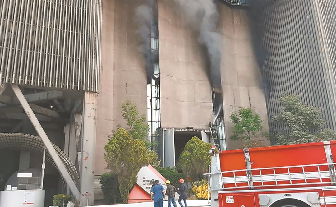 El sábado pasado se incendió la subestación eléctrica Buen Tono, lo que dejó fuera de funcionamiento seis líneas del STC Metro. Foto: XINHUA