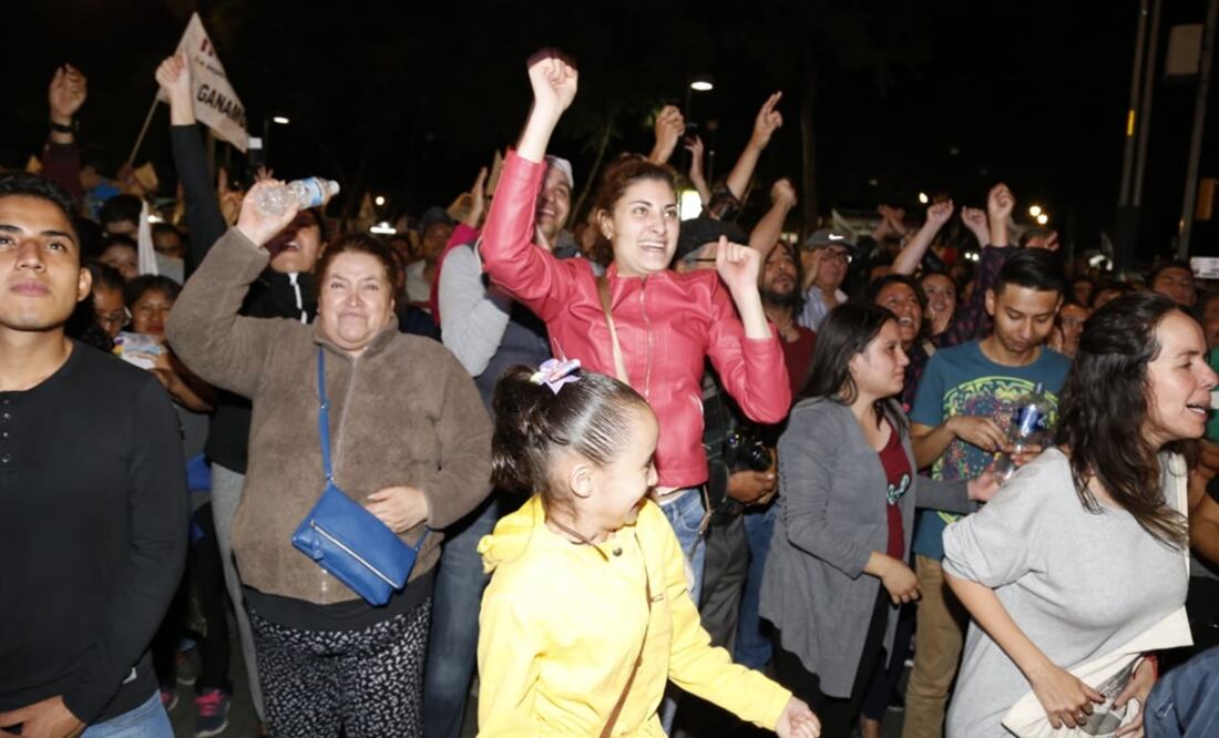 Festejos en las calles. Foto: Juan Aboites