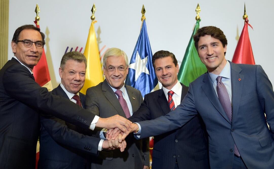 Left to right: Martín Vizcarra, President of Peru; Juan Manuel Santos, President of Colombia; Sebastián Piñera, President of Chile; Enrique Peña Nieto, President of Mexico & Justin Trudeau, Prime Minister of Canada –Taken from @PresidenciaMX