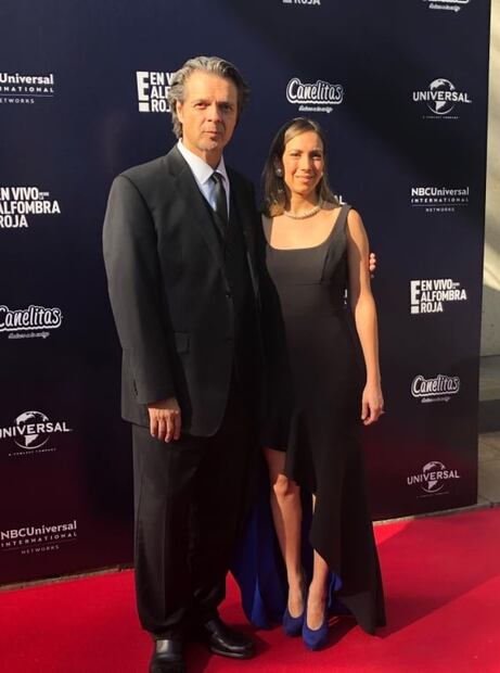 Mexicanos tienen su propia alfombra roja para ver los Oscar